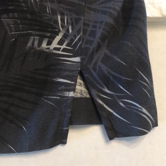 Aureus Silk Button Down Hawaiian Shirt Grey and Black Palm Leaves Short Sleeves - Picture 6 of 7